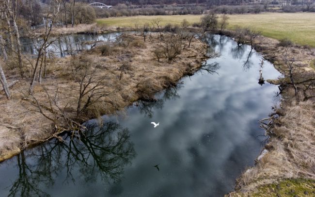A bend on the upper reaches of the Danube between Sigmaringen and Sigmaringensdorf.